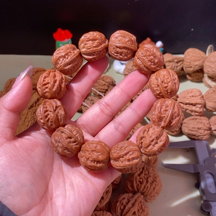手串文玩核桃……34