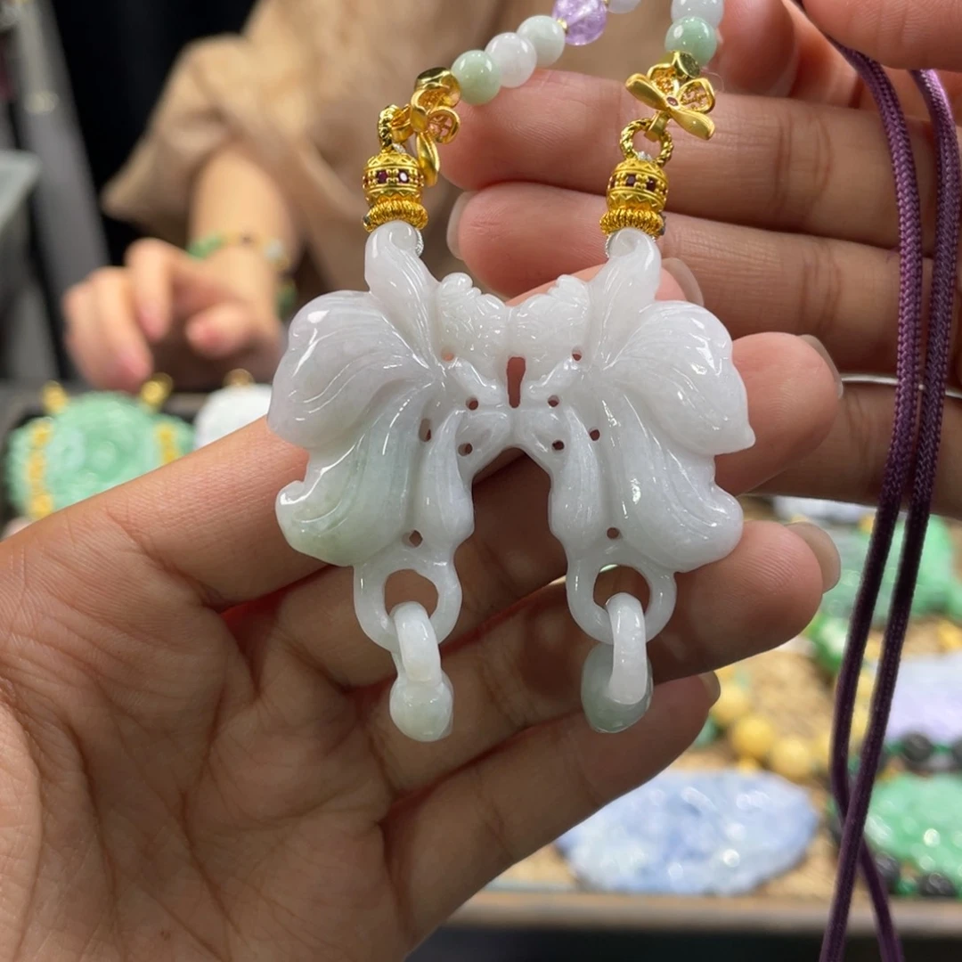 翡翠颈饰未镶嵌代编织