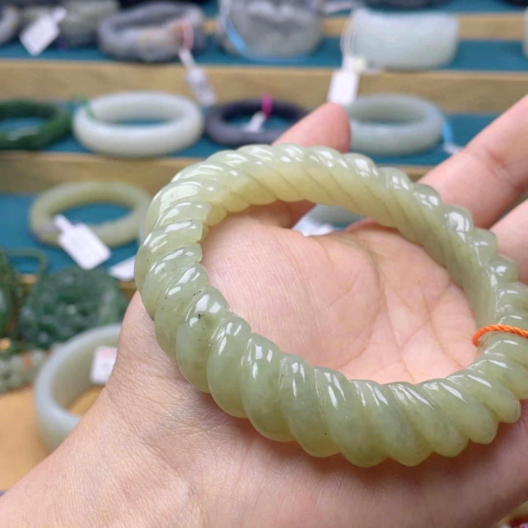 和田玉手镯未镶嵌琅*51