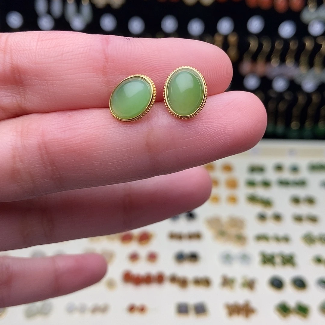 娜***业和田玉银S925镀金镶嵌耳饰