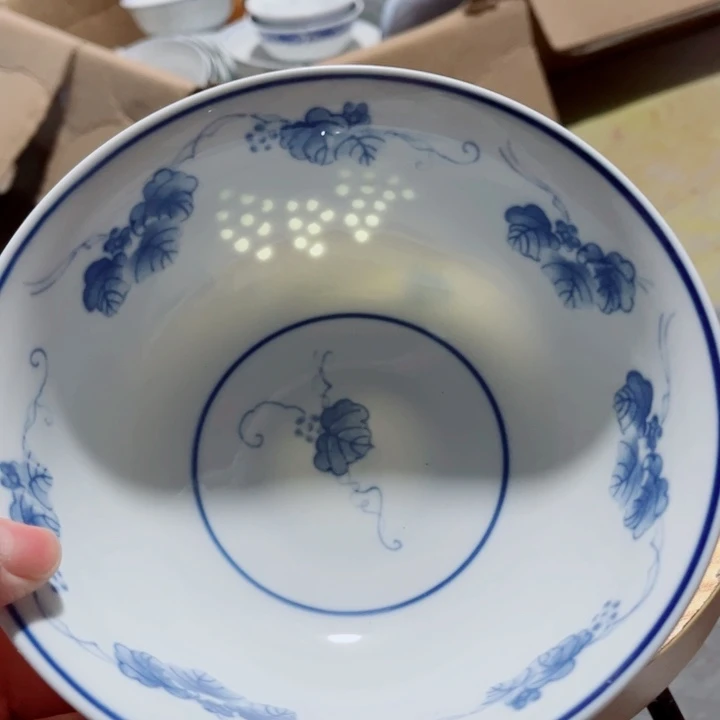 青花玲珑7寸面碗葡萄
