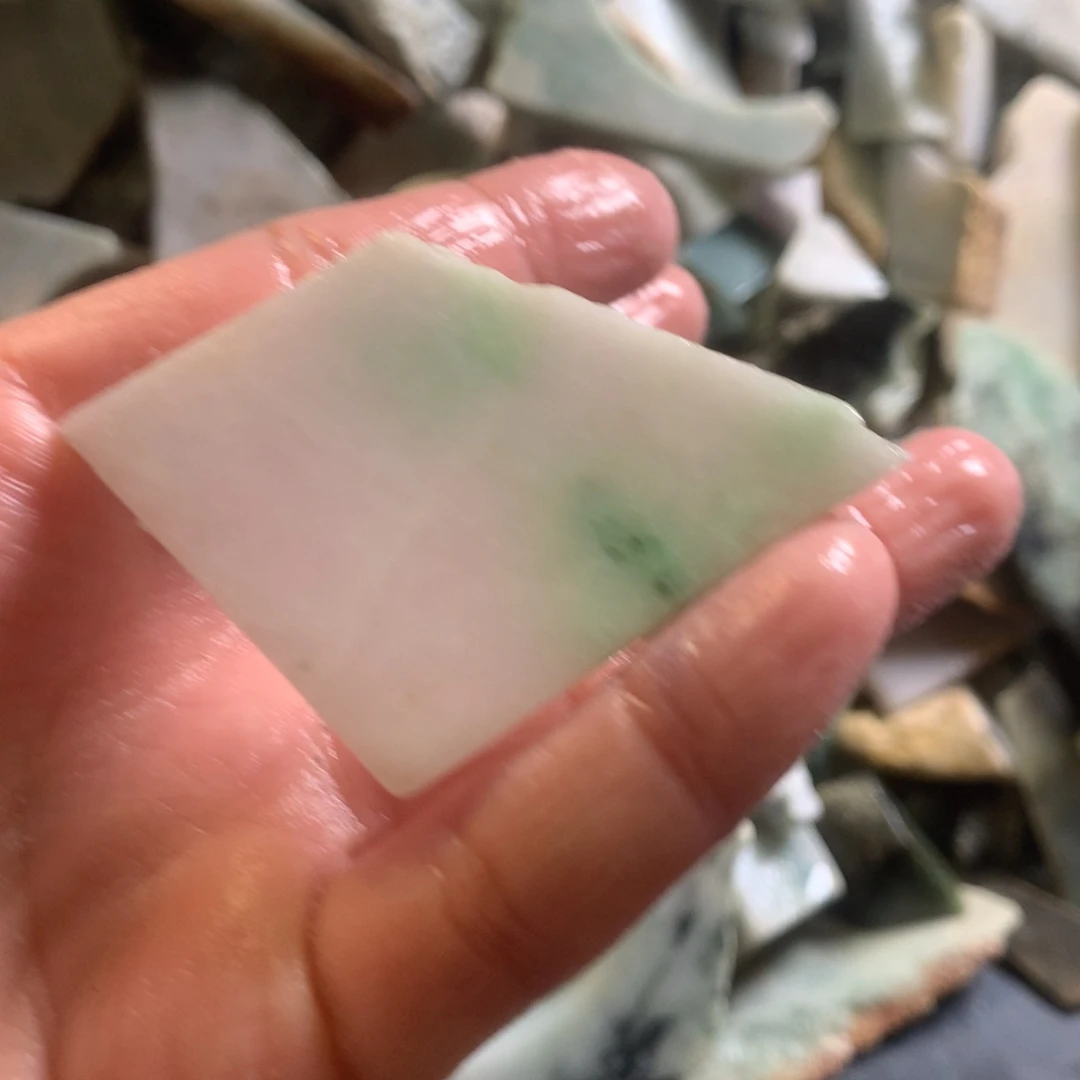 翡翠颈饰未镶嵌缅甸翡翠