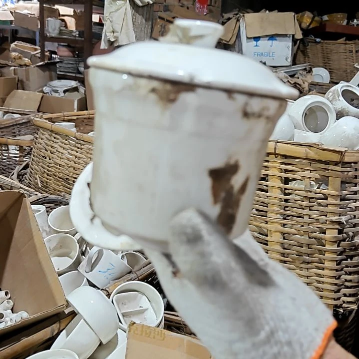 摆件陶瓷盘子碗啥都有