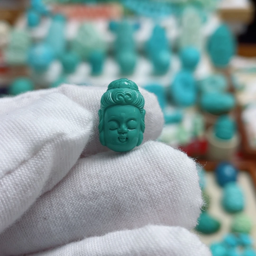 绿松石未镶嵌珠宝奇石