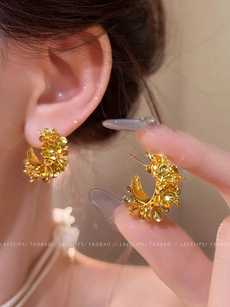 铜合金耳饰 花团锦簇耳钉繁花锦簇~金色花朵C型耳环2025新款耳饰