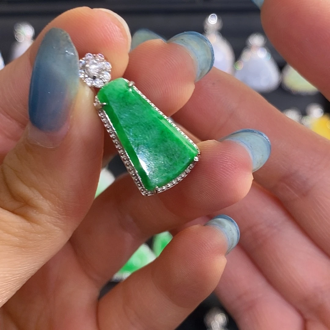 翡翠银S925镶嵌颈饰天然翡翠