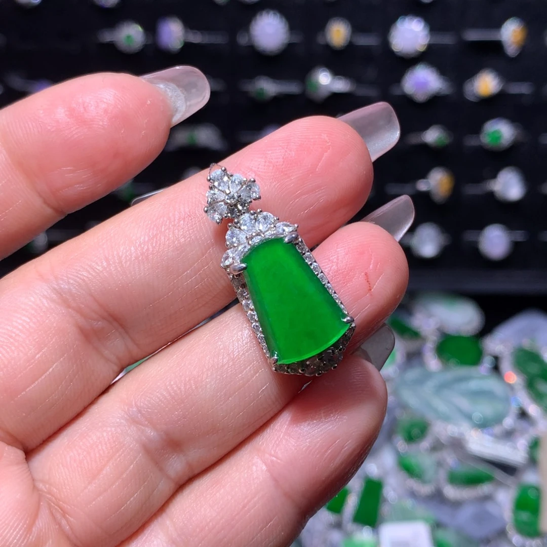 翡翠银S925镶嵌颈饰天然翡翠