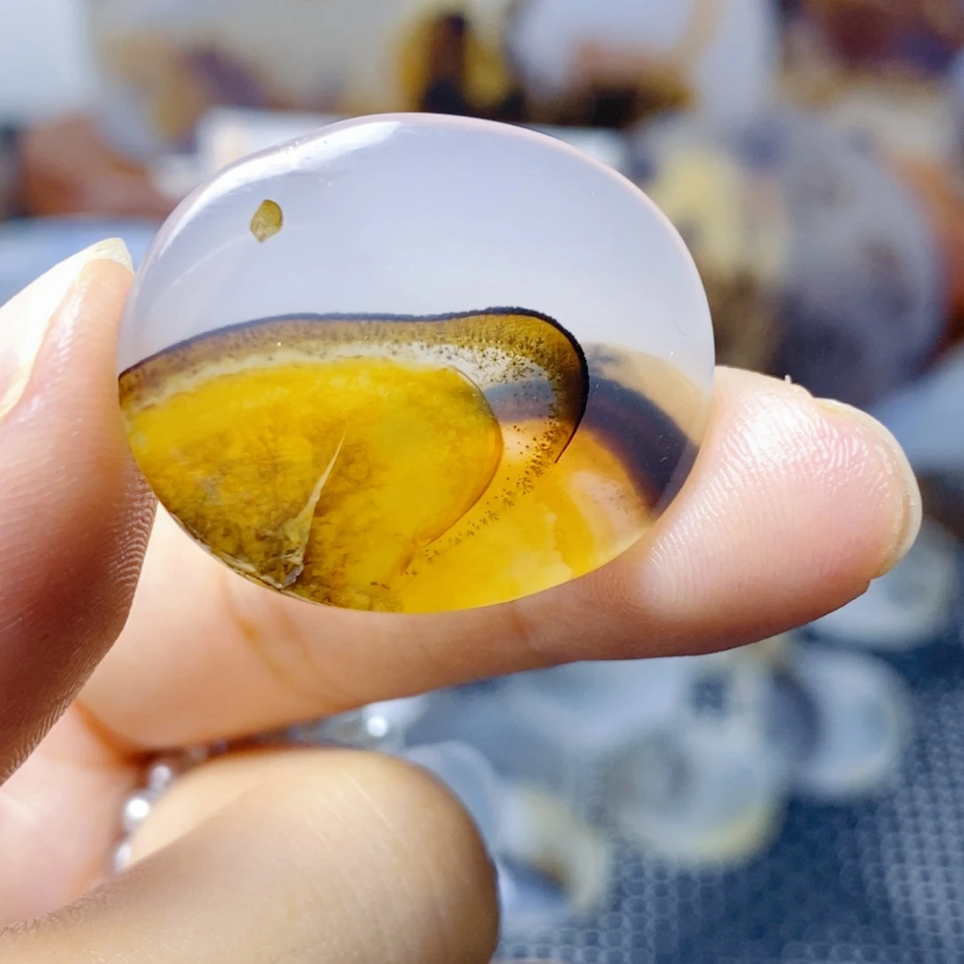 玛瑙/玉髓未镶嵌珠宝奇石