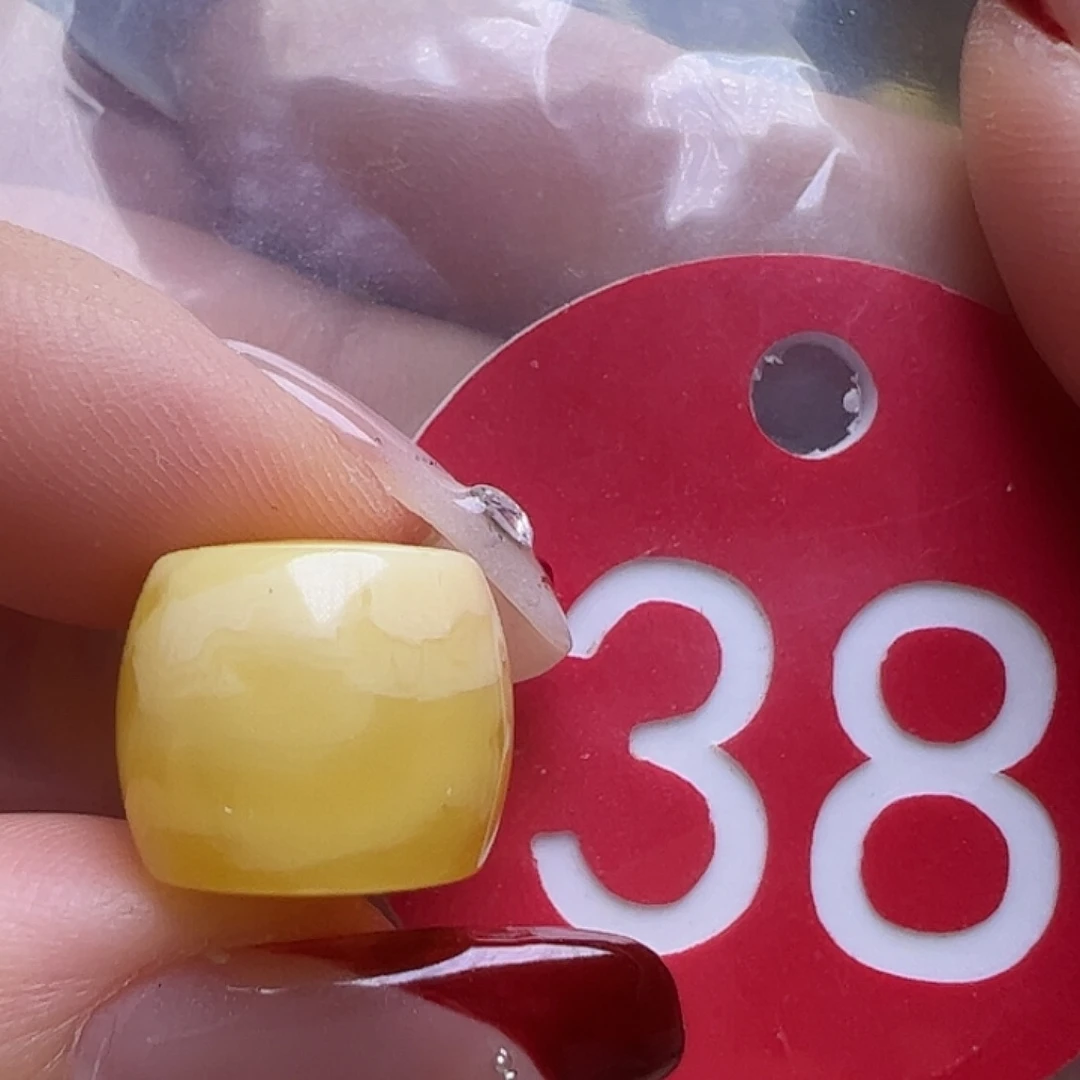 蜜蜡未镶嵌珠宝奇石微瑕12.7mm直切