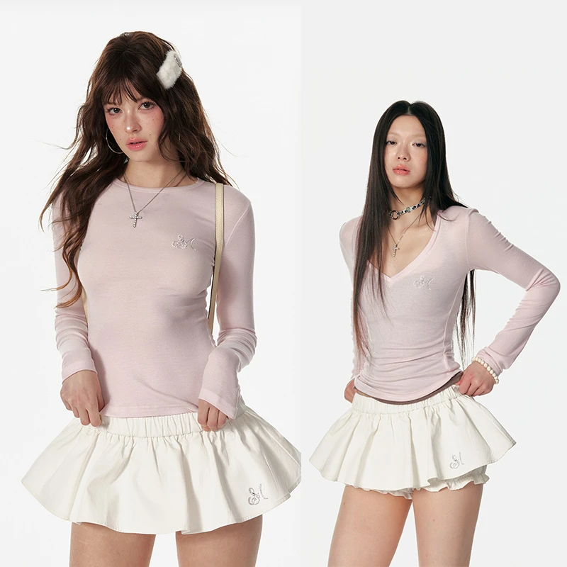 4muggle原创设计粉色针织烫钻打底衫迷你白色花苞裙白色美背套装