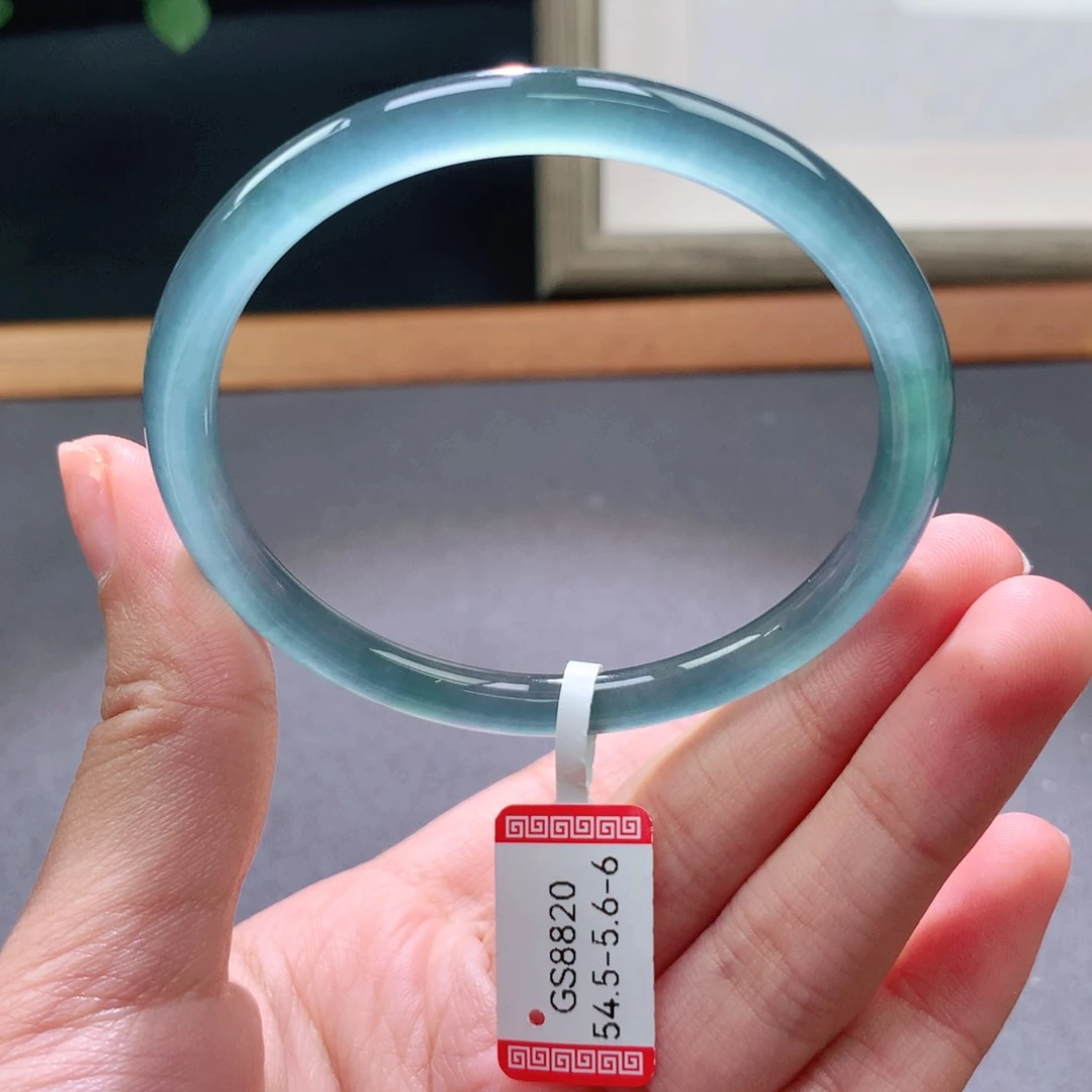 翡翠手镯未镶嵌天然翡翠手镯