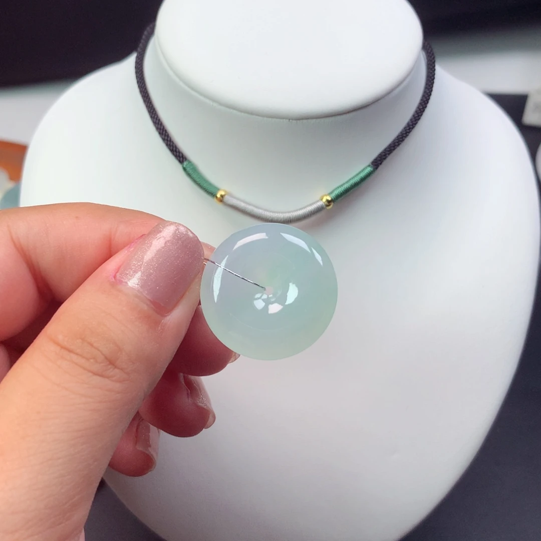 翡翠未镶嵌颈饰08