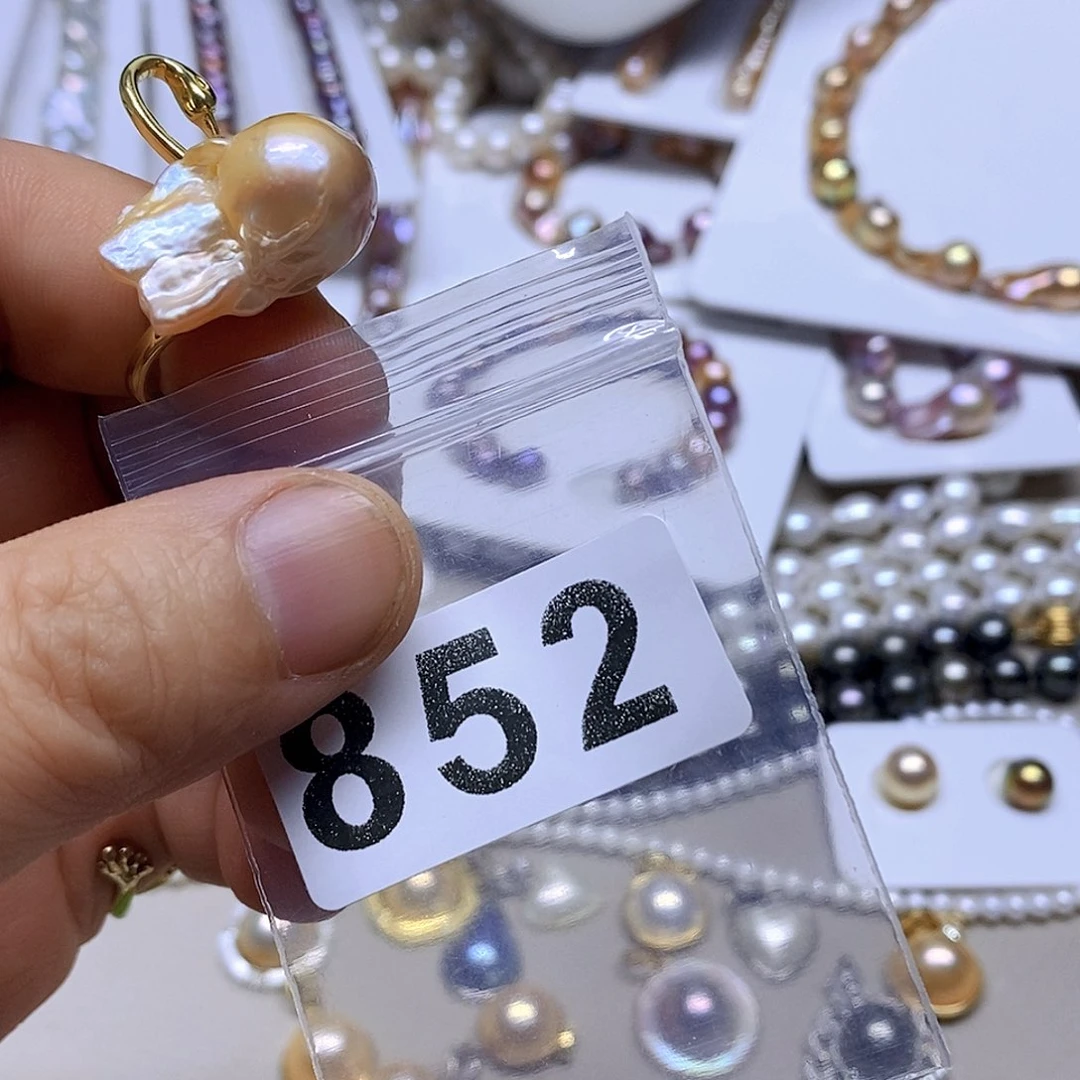 颈饰未镶嵌淡水珍珠