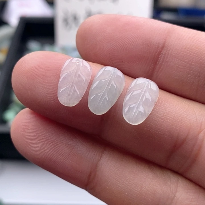 裕****翡翠未镶嵌吊坠(不含链)