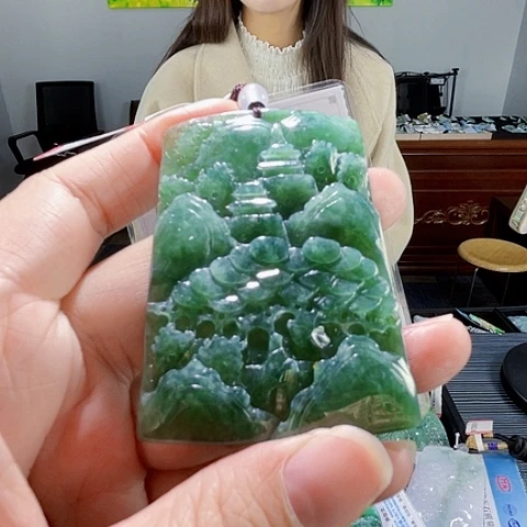 翡翠未镶嵌颈饰翡翠