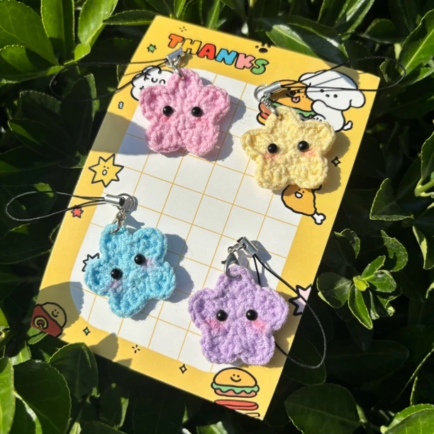 成品毛线钩织星星可爱精美装饰品小挂件手机挂