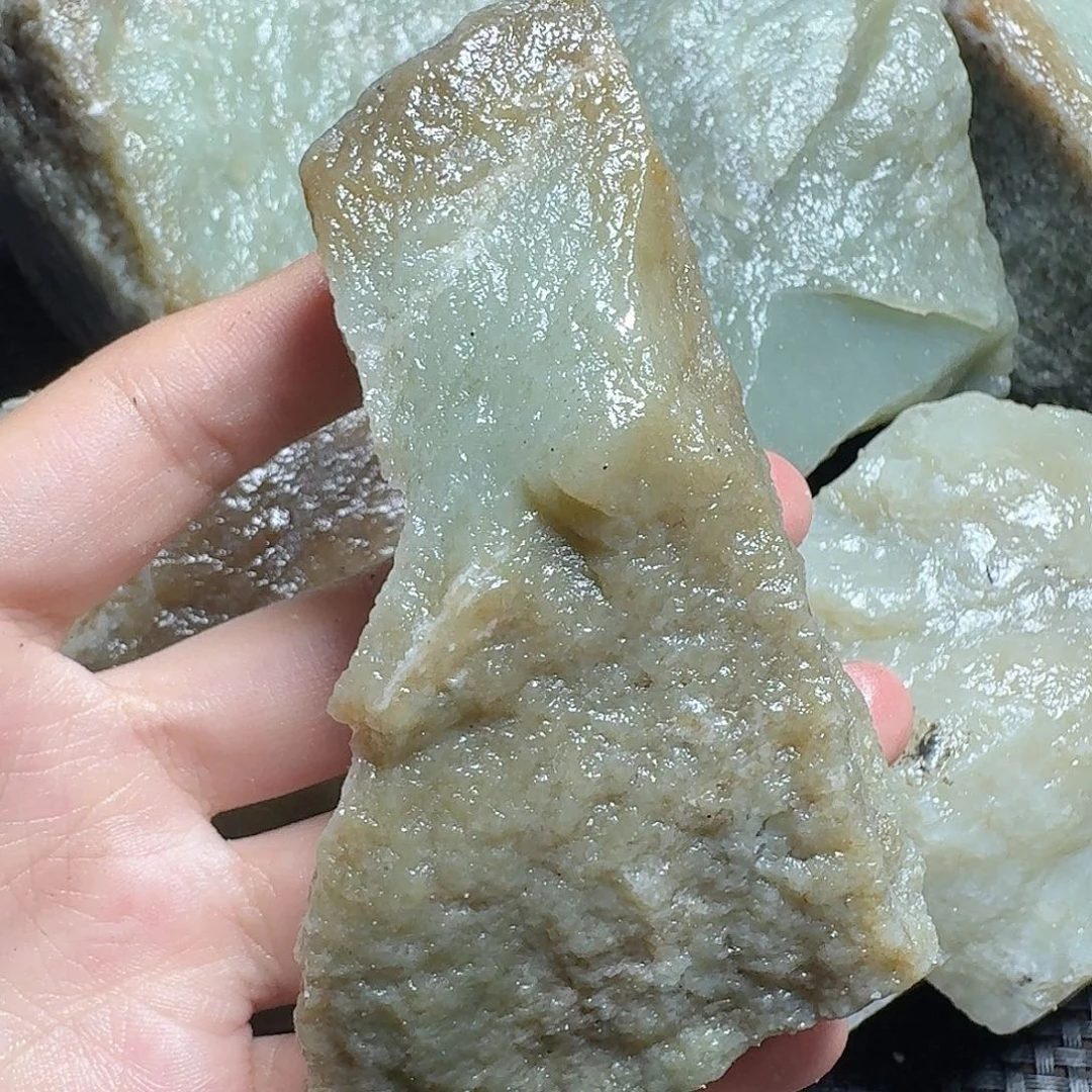 和田玉（糖玉）未镶嵌颈饰