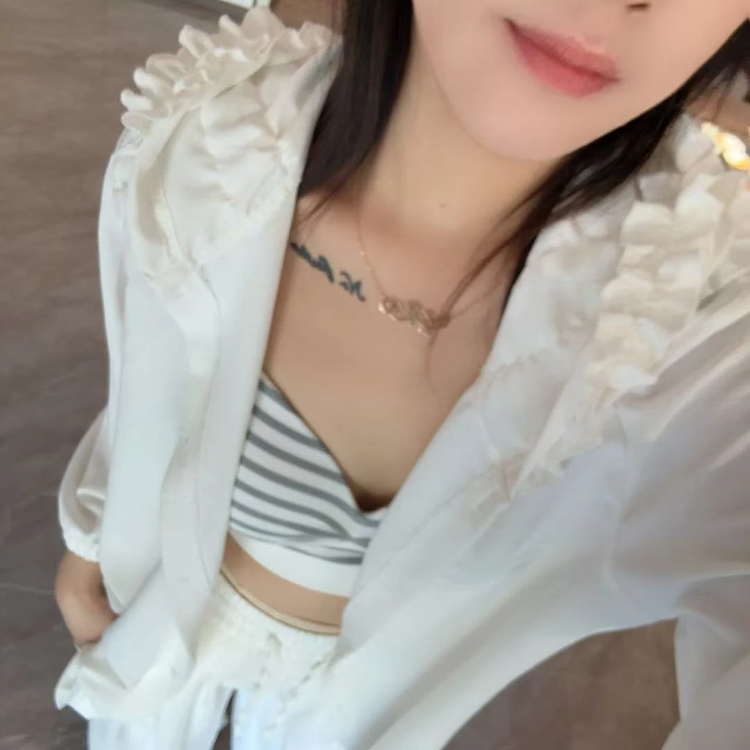 BUBU  8388 糖果帽衫