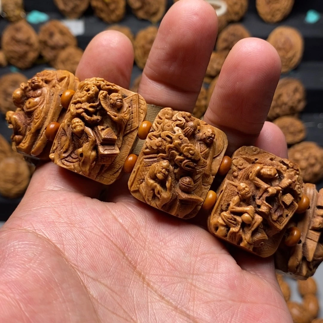 唐***～桃核雕刻，十八罗汉手牌