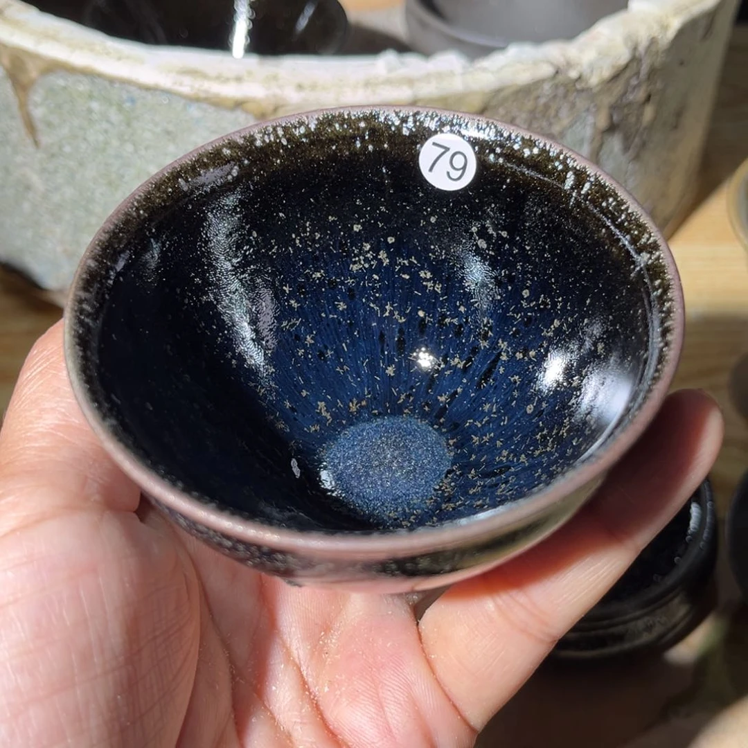 茶盏义兴龙窑坚持真柴烧火标