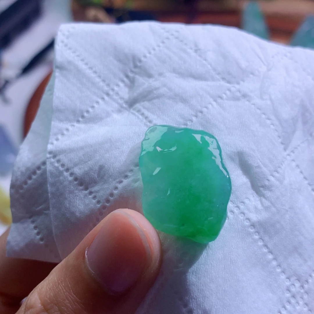 【闪购商品】翡翠未镶嵌吊坠(不含链)