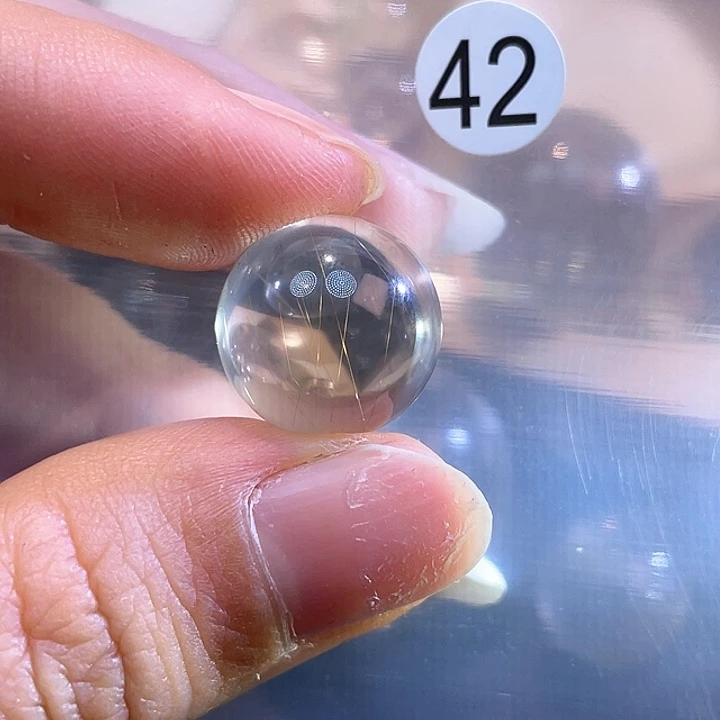 颈饰未镶嵌水晶桃****?