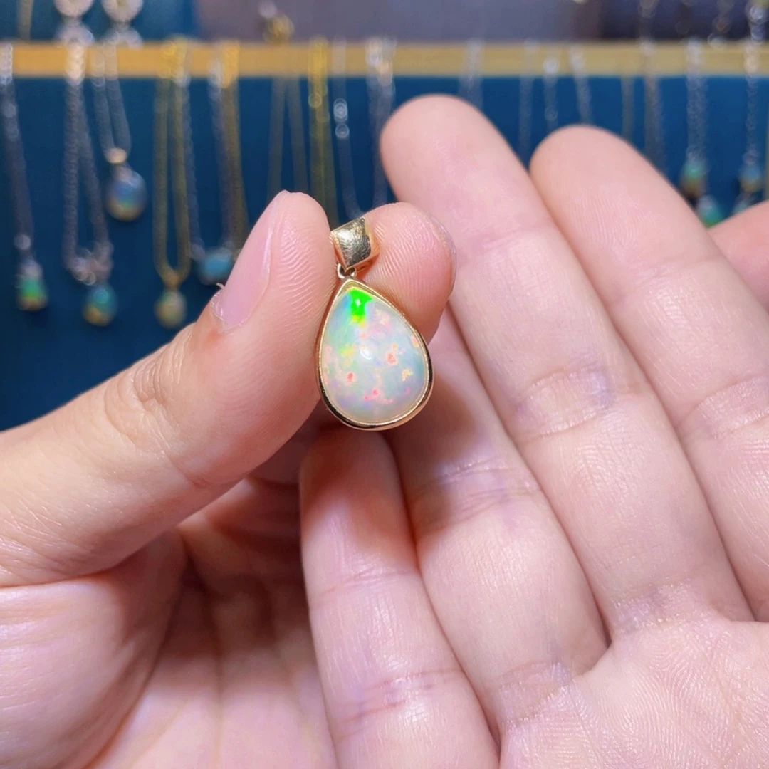 欧泊吊坠）18K金镶嵌任*嘉