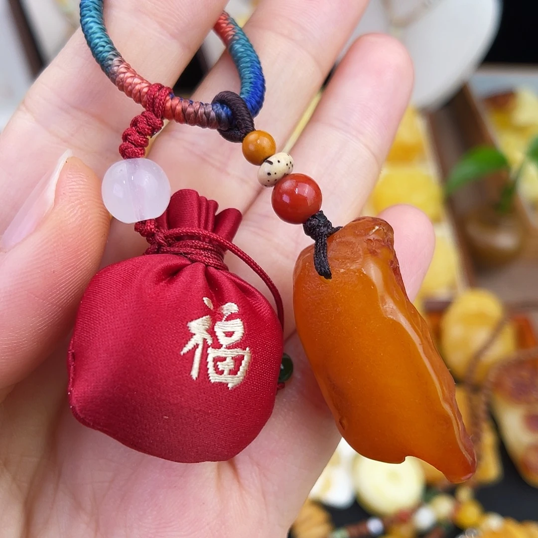 琥珀未镶嵌珠宝奇石