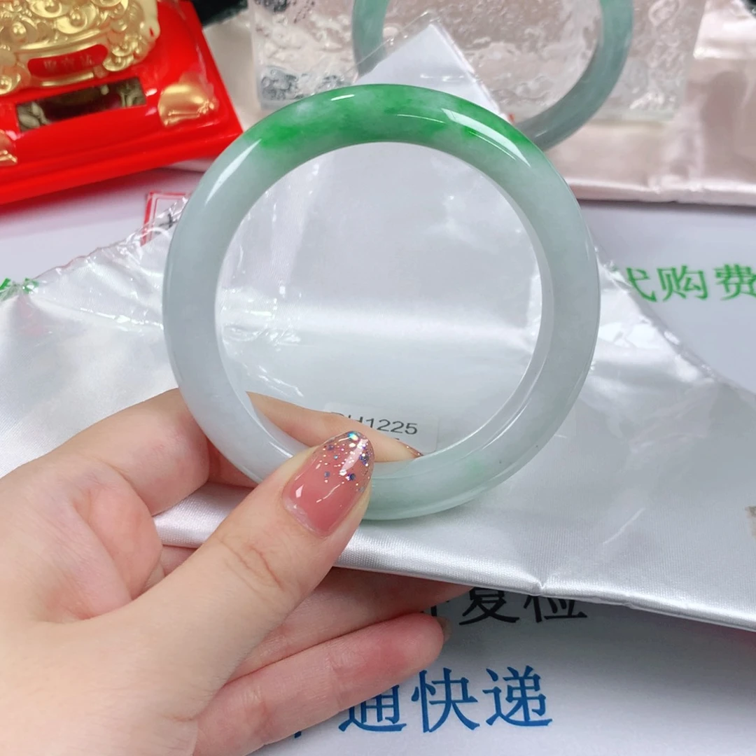 翡翠手镯（圆镯）未镶嵌正圈DH1225