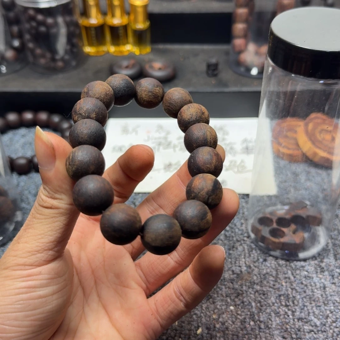 藤类紫黄油1.5圆珠降真香单圈