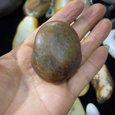 未镶嵌和田玉（糖玉）车挂