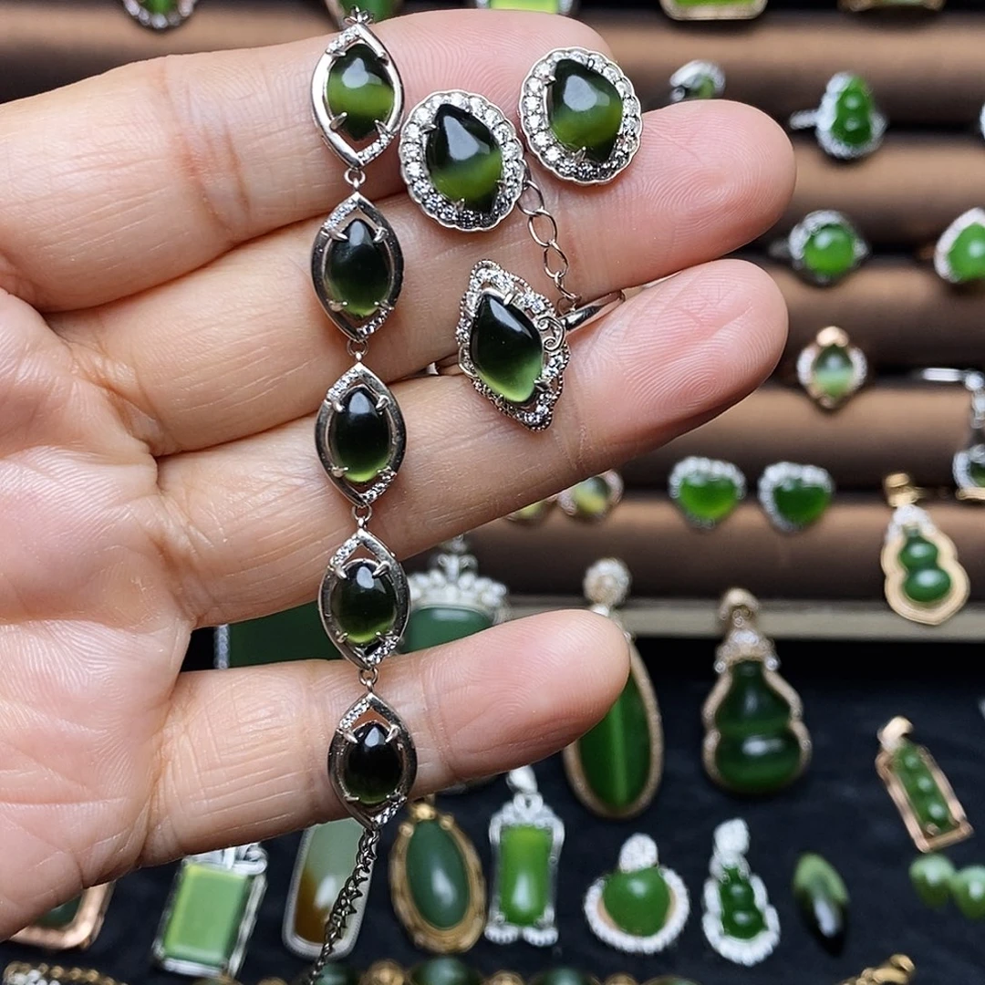 吊坠(不含链)银S925镶嵌和田玉（碧玉）套装