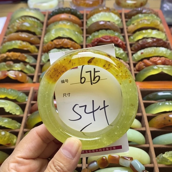 未镶嵌蛇纹石玉手镯