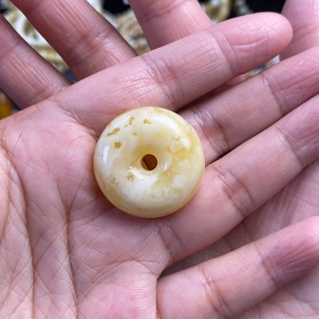 蜜蜡未镶嵌裸石黄白花平安扣27.8