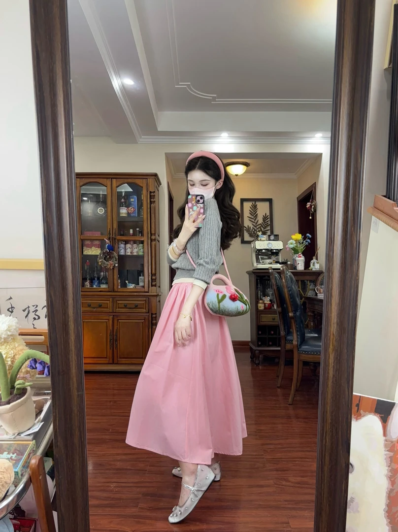 2025秋季韩系温柔风甜美假两件灰色针织开衫上衣半身裙气质两件套