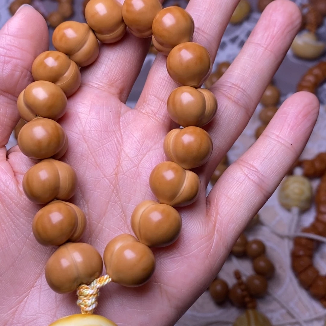 把件猴头核桃柯基屁桃龟甲