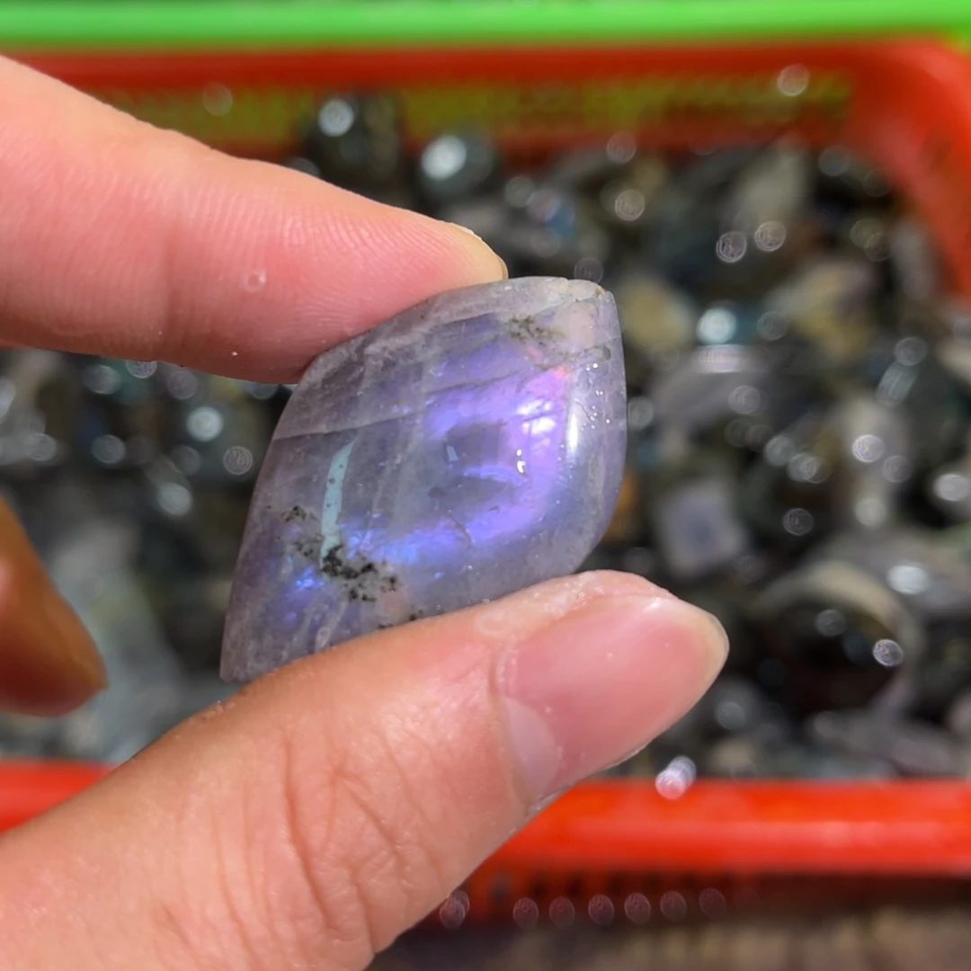 拉长石吊坠未镶嵌骑***均