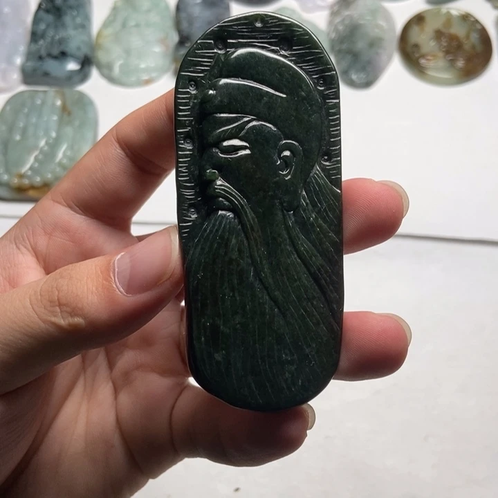 翡翠未镶嵌颈饰关公23