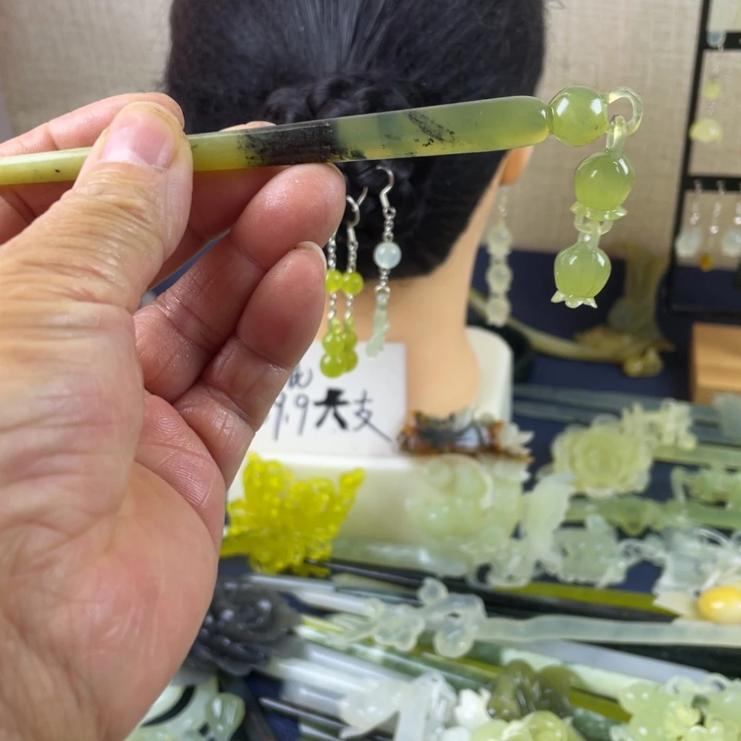 蛇纹石玉未镶嵌发饰