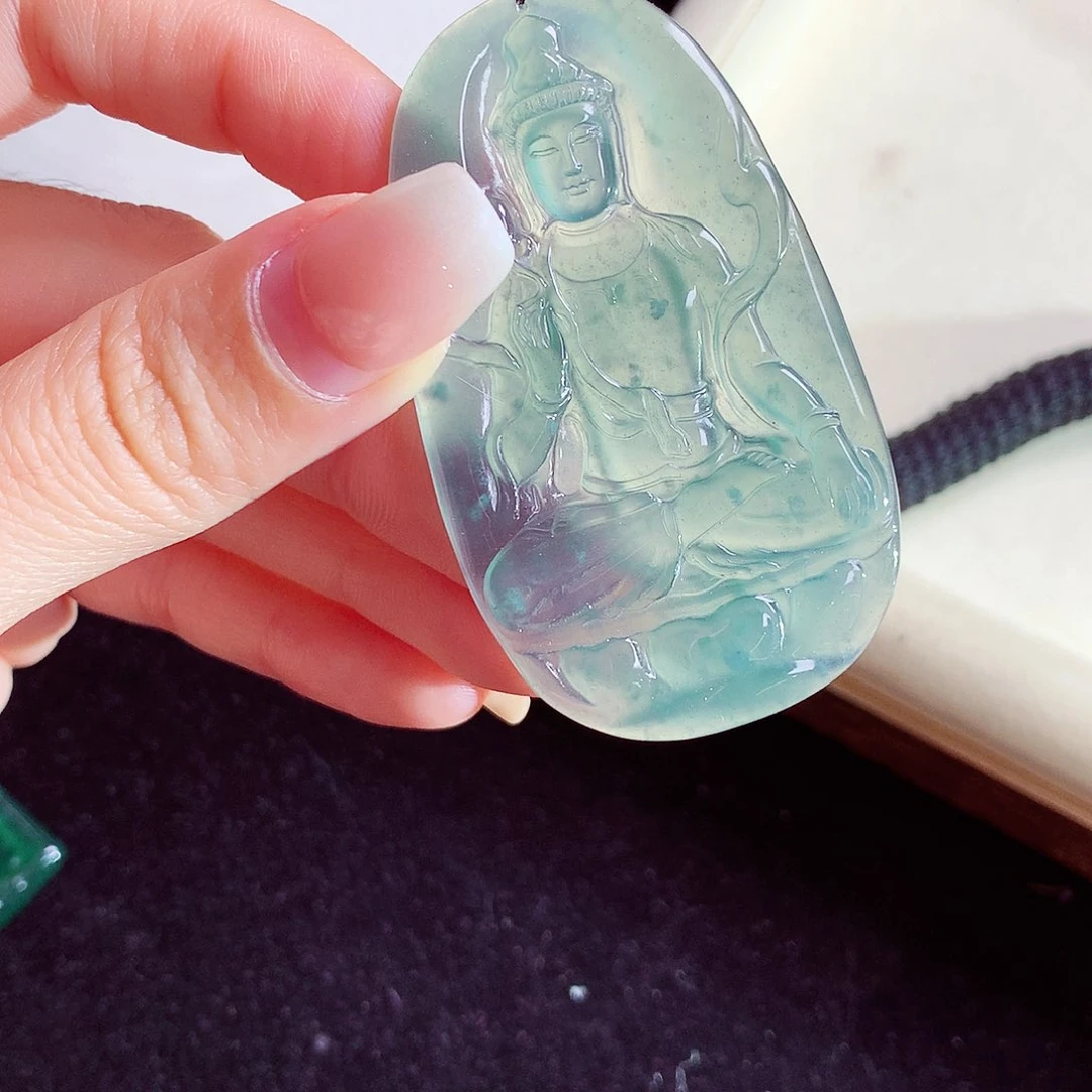 颈饰未镶嵌翡翠天然