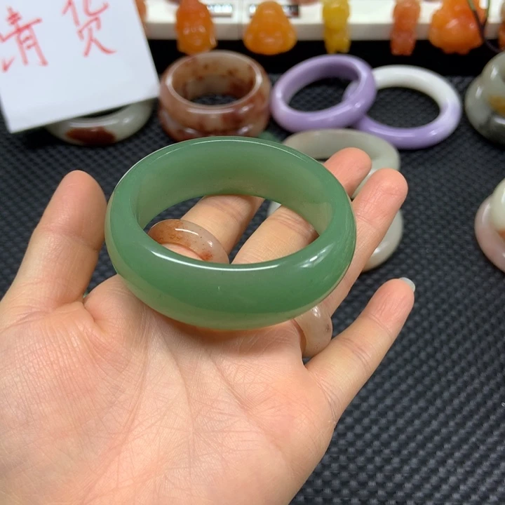 石英质玉未镶嵌手镯