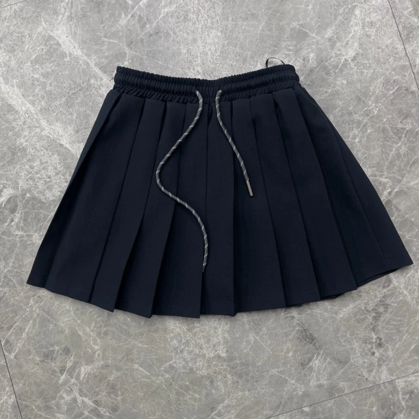 11021百搭经典减龄时尚百褶短裙