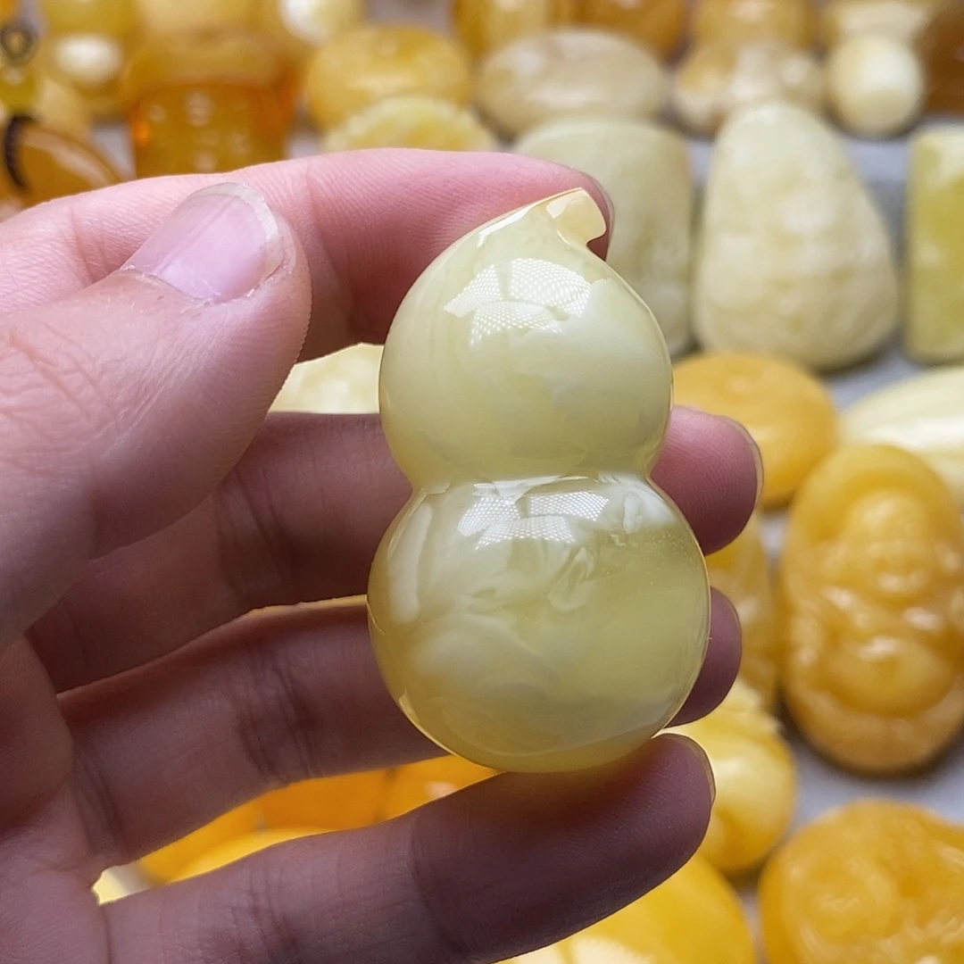 琥珀颈饰未镶嵌琥珀蜜蜡吊坠