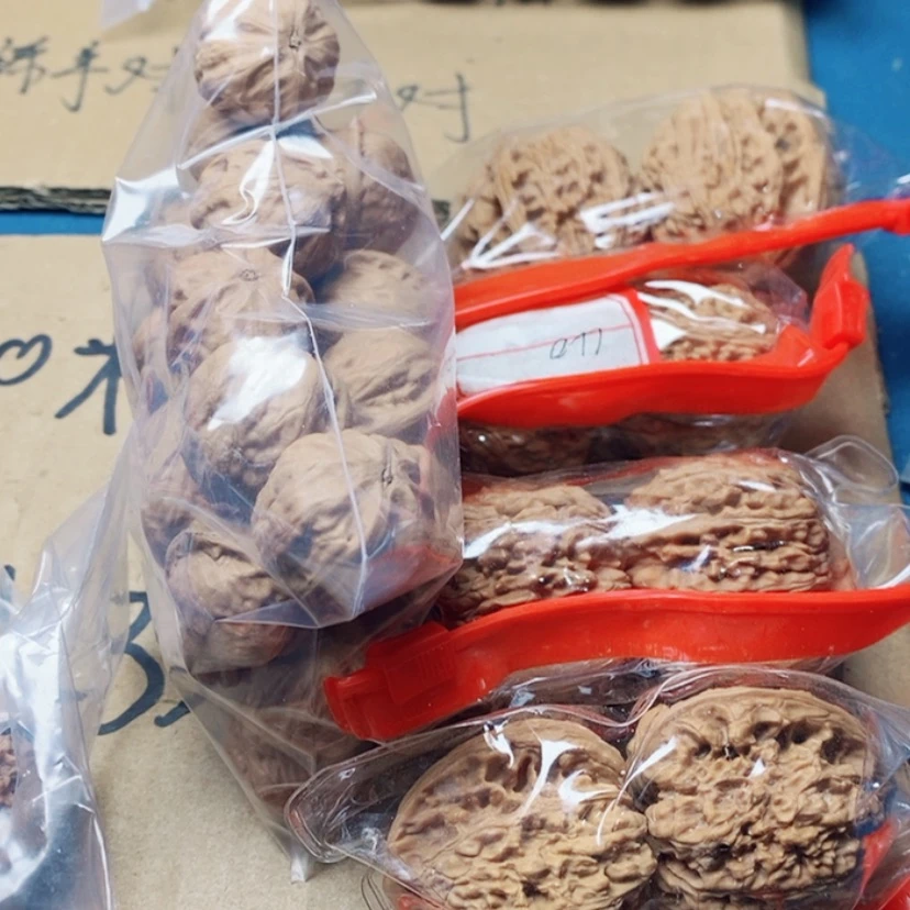 【闪购商品】文玩核桃吊坠W****o39.39.39