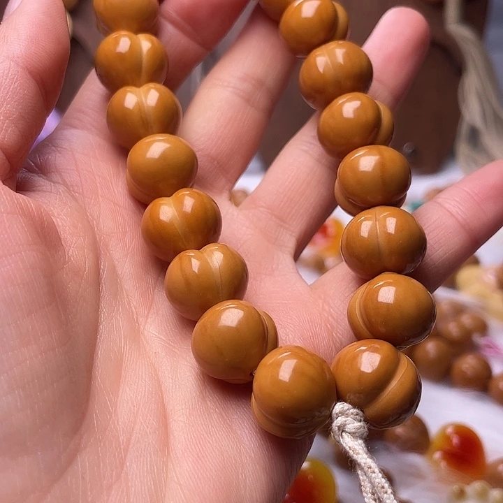 猴头核桃吊坠15尺寸柯基屁桃