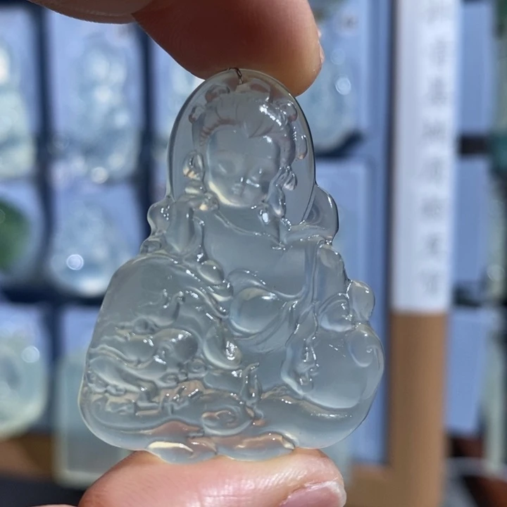 岫玉未镶嵌颈饰吊坠