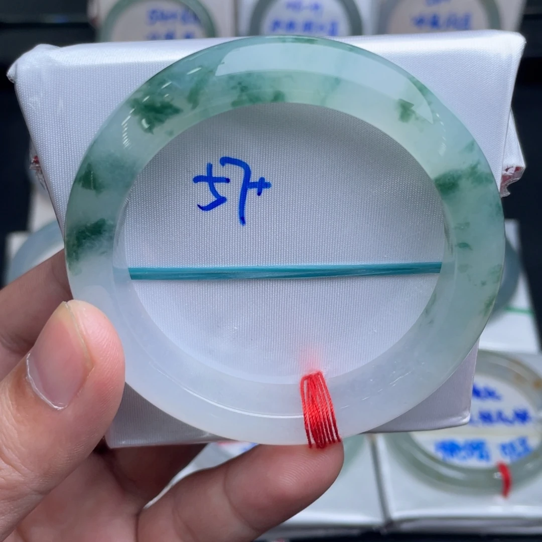 翡翠未镶嵌手镯翡翠手镯