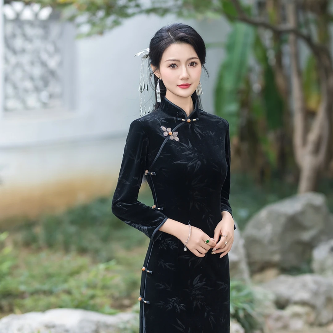 老上海黑色丝绒长款改良旗袍2025新款女民国风复古长袖妈妈装春秋