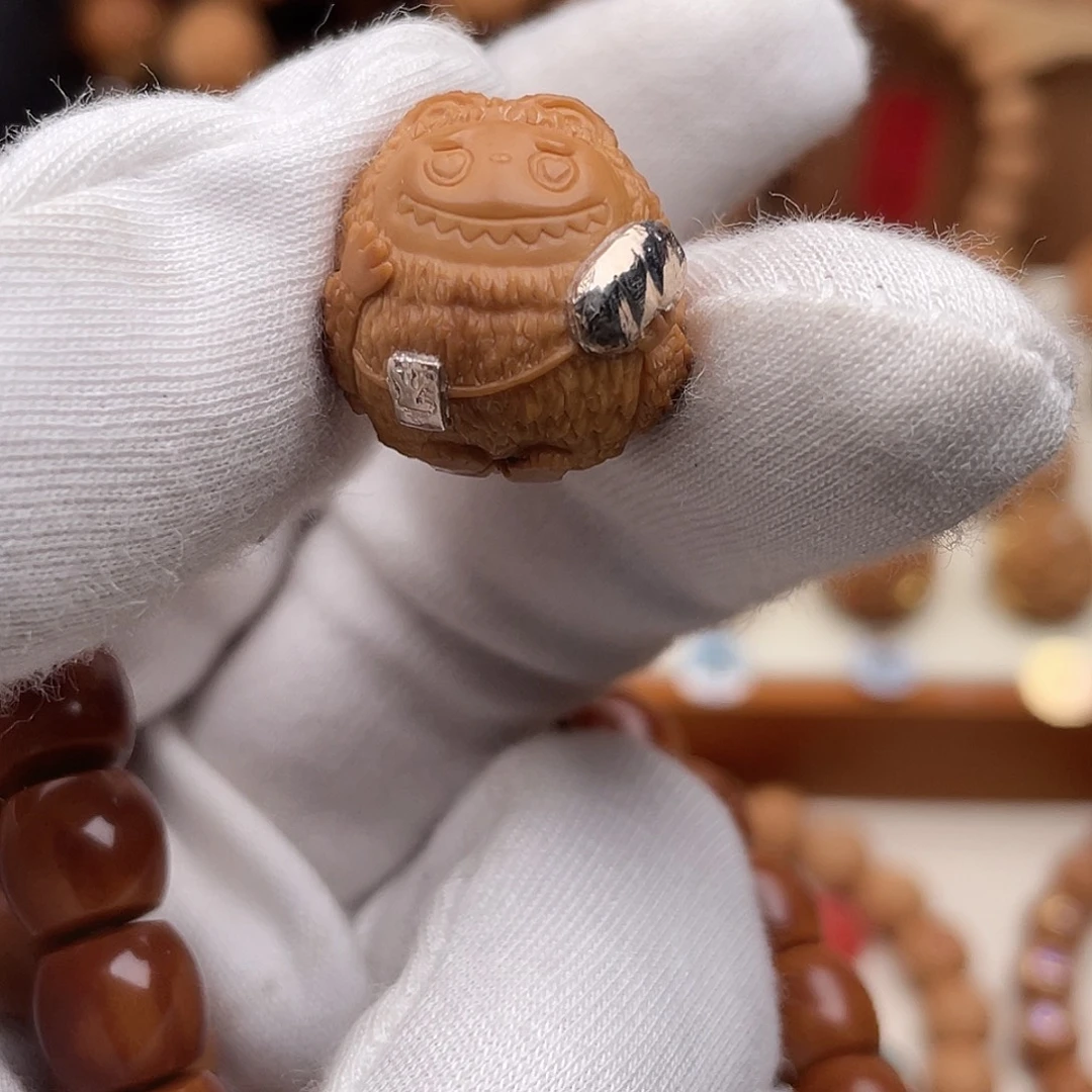 吊坠猴头核桃满工拉布