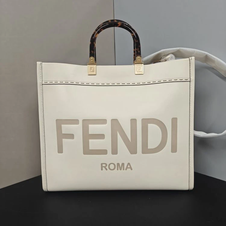 95新/芬迪/C18375258383/[251117CZ02]